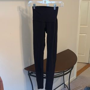 Black lululemon leggings